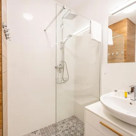 Horyzont - Kapitanski Mostek- Blisko Portu- Mozliwosc Wykupienia Sniadania * Kołobrzeg