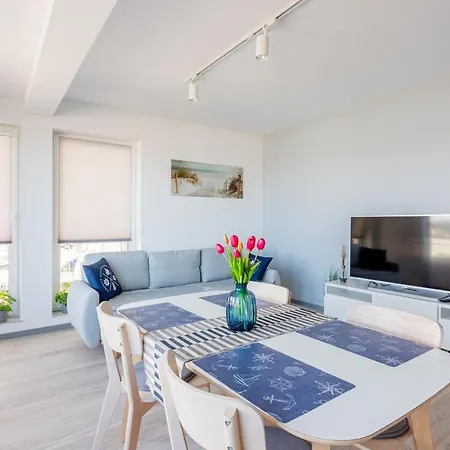 Horyzont - Kapitanski Mostek- Blisko Portu- Mozliwosc Wykupienia Sniadania *