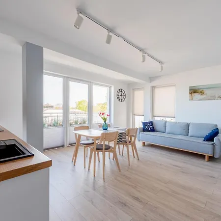 Horyzont - Kapitanski Mostek- Blisko Portu- Mozliwosc Wykupienia Sniadania *