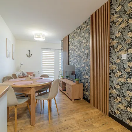 Apartment Horyzont - Kapitanski Mostek- Blisko Portu- Sniadania *