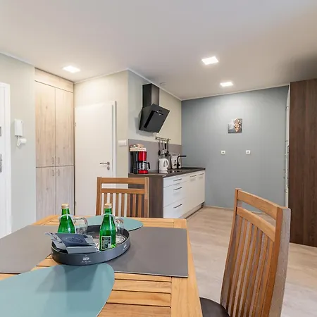 Apartamento Horyzont - Kapitanski Mostek- Blisko Portu- Sniadania Kołobrzeg